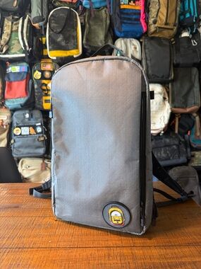 Sample by Matsuda Article 377 Clamshell grey ecopak